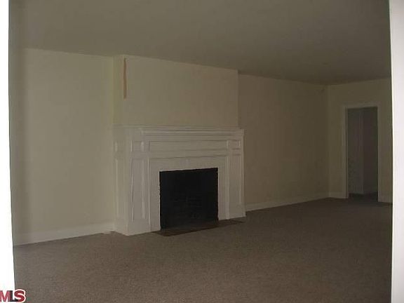5th image of 631 N Crescent Dr