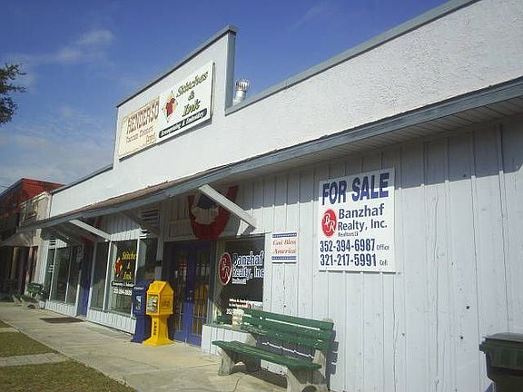 2nd image of 790 W Minneola Ave