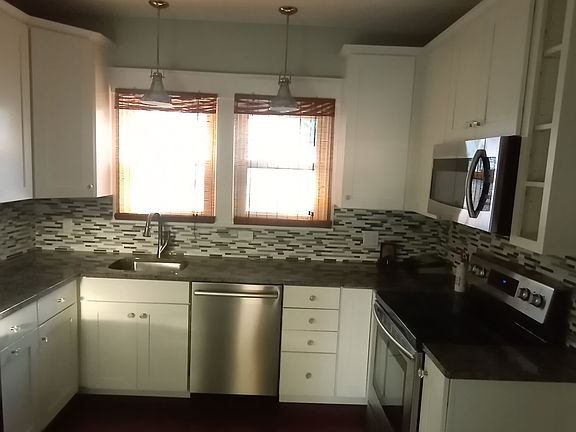 5th image of 205 W Pall Mall St