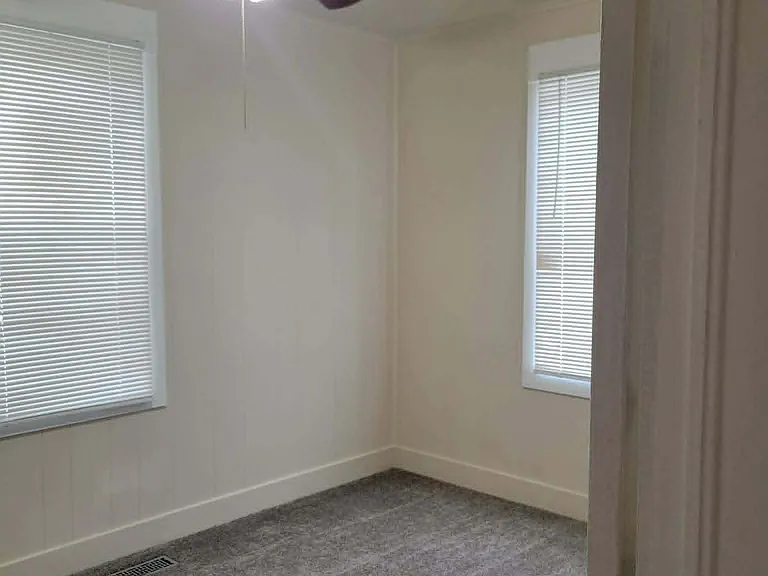 320 S 7th St — Photo 12