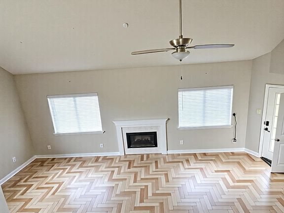 5th image of 1015 Green Meadow St
