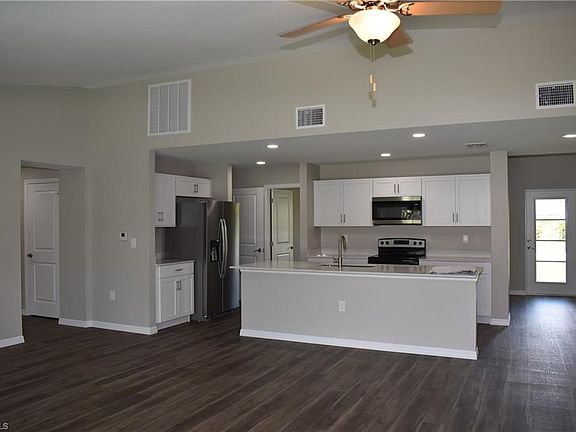 4th image of 3837 N Salford Blvd