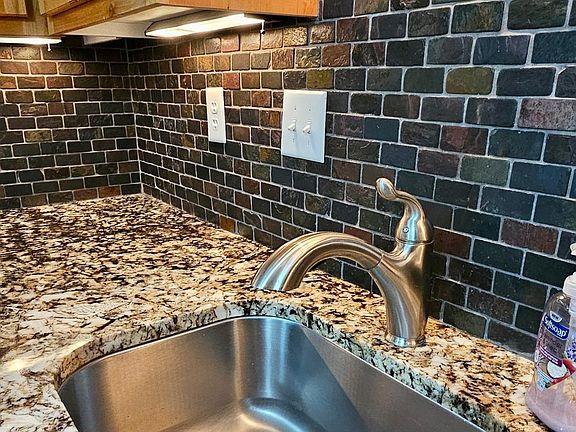 2nd image of 12600 Parkwood Dr APT 208