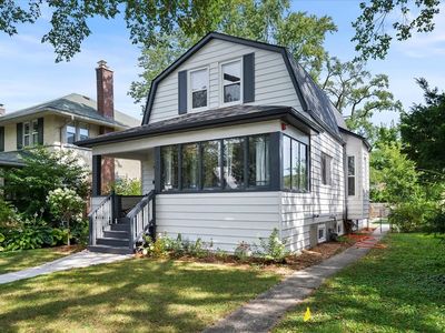 830 N Grove Ave, Oak Park, IL, 60302