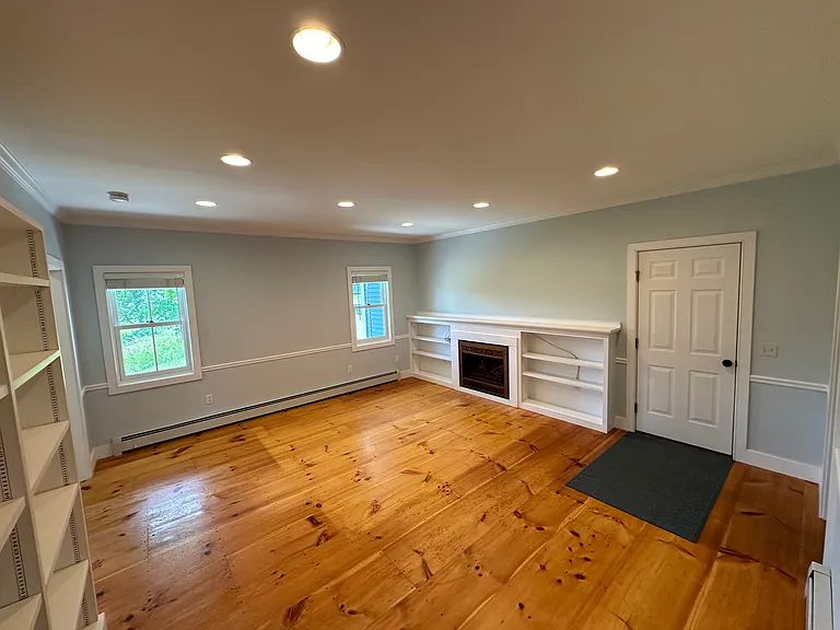 Living room - view 1