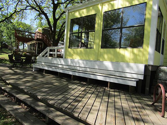 3rd image of 4426 Lakeshore Dr