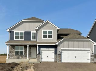 4727 Camden Cir, Chaska, MN 55318