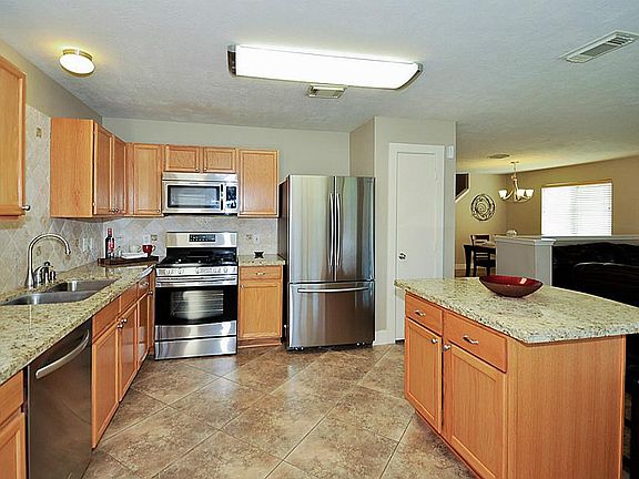 5th image of 19623 Winston Hill Dr
