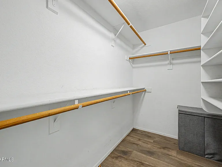 4518 E Rowel Rd — Photo 24