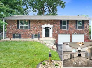 10 Bellevue Dr, Collinsville, IL