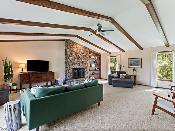 2nd image of 1026 Douglas Dr