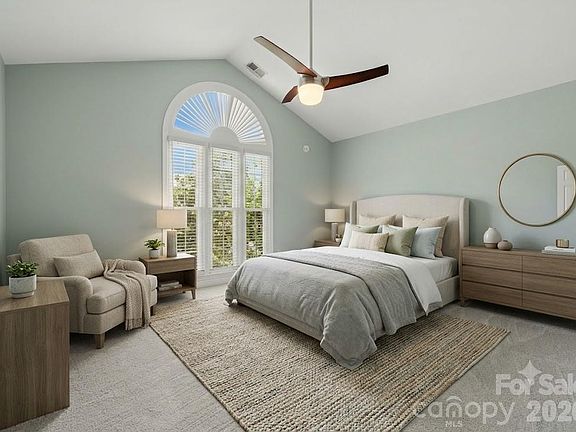 5th image of 10314 Rougemont Ln