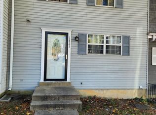 1325 Upcot Ct, Capitol Heights, MD 20743
