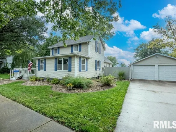 334 N West St, Farmington, IL 61531