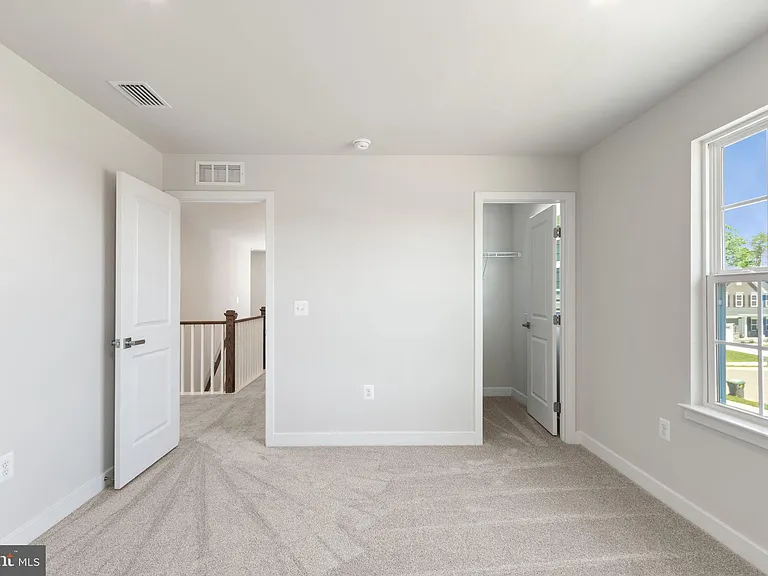 105 McKittrick Dr — Photo 52