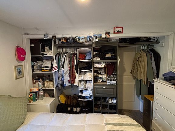 2nd image of 111 Linden Ave