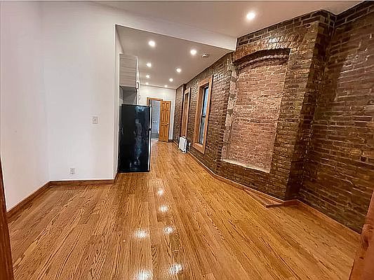 2nd image of 261 E 10th St #7A