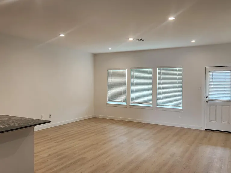 1503 Native Reef Way — Photo 2