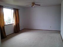 1st image of 121 E Oak St