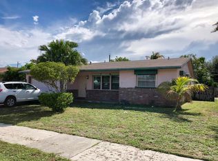 319 SW 33rd Ter, Deerfield Beach, FL 33442