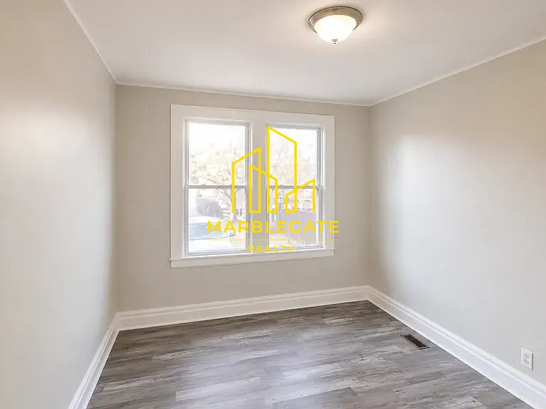 248 Nye Ave #55 — Photo 4