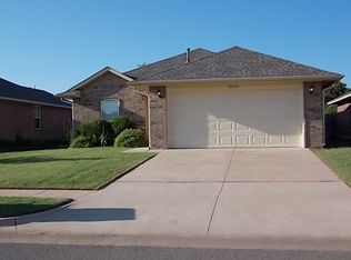 12124 SW 10th St, Yukon, OK 73099