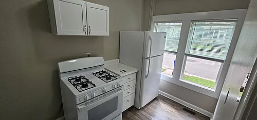 559 Charles Ave #1 Photo 1