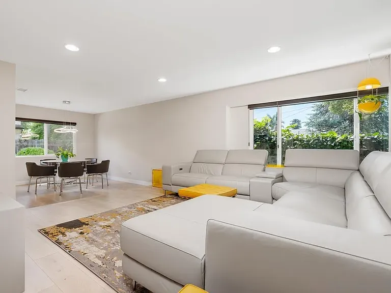 1516 Encino Ave #B — Photo 6