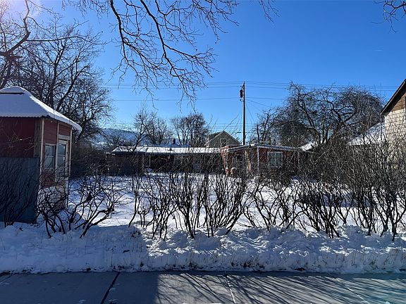 2nd image of 901 Sherwood St
