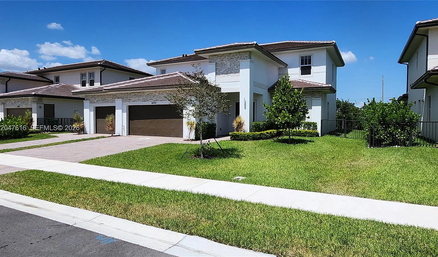 Crescent Ridge — Photo 2