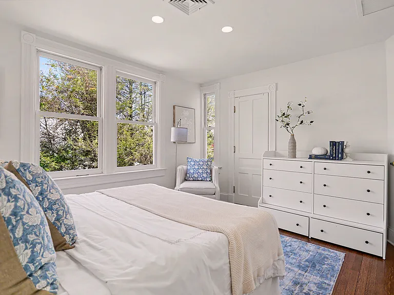 462 Riverside Ave — Photo 36
