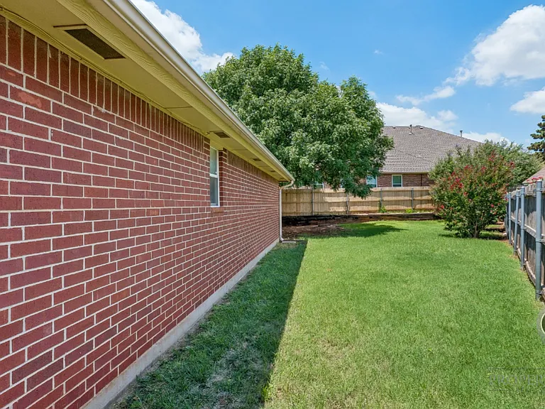 13317 Grayson Pl — Photo 32