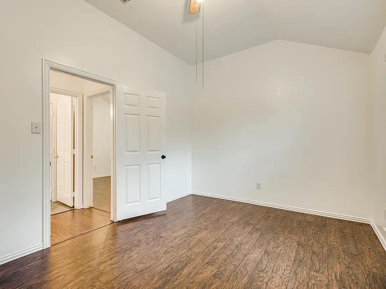 5201 Crossvine Ln — Photo 18