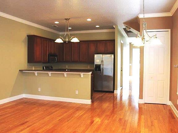 3rd image of 2610 E Central Blvd