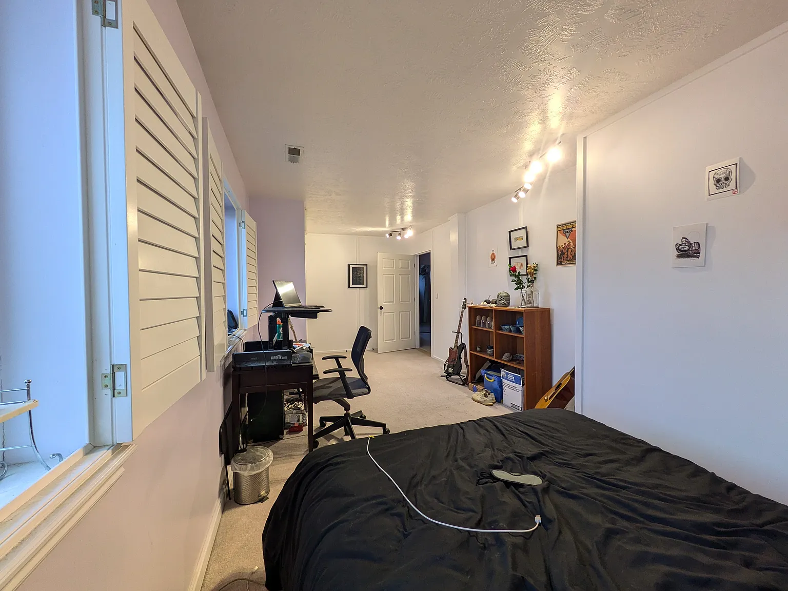 6 bed, 3.5 bath, 4400 sqft, $830 — Photo 4