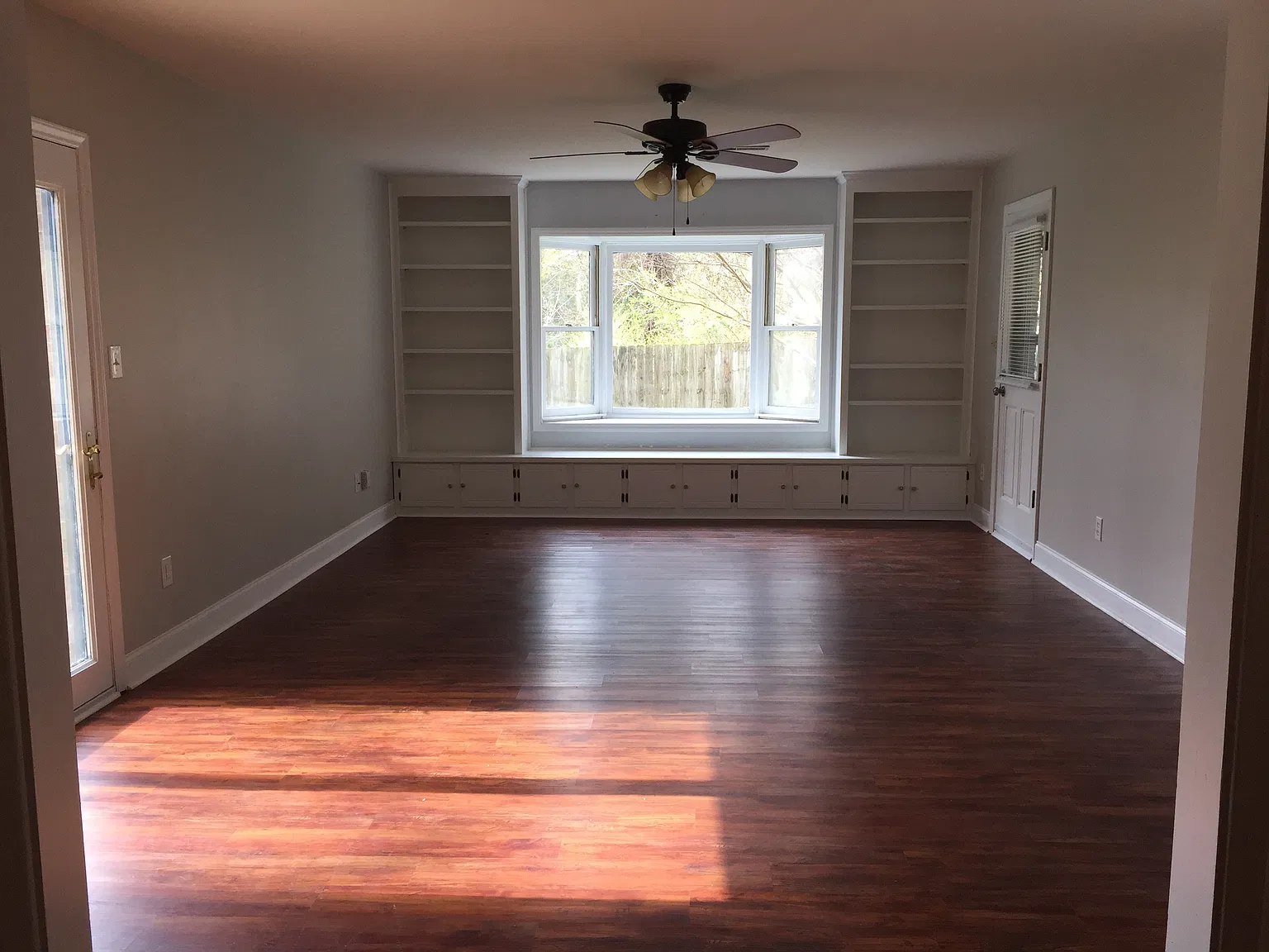 3 bed, 1.5 bath, 1604 sqft, $1,850 — Photo 4