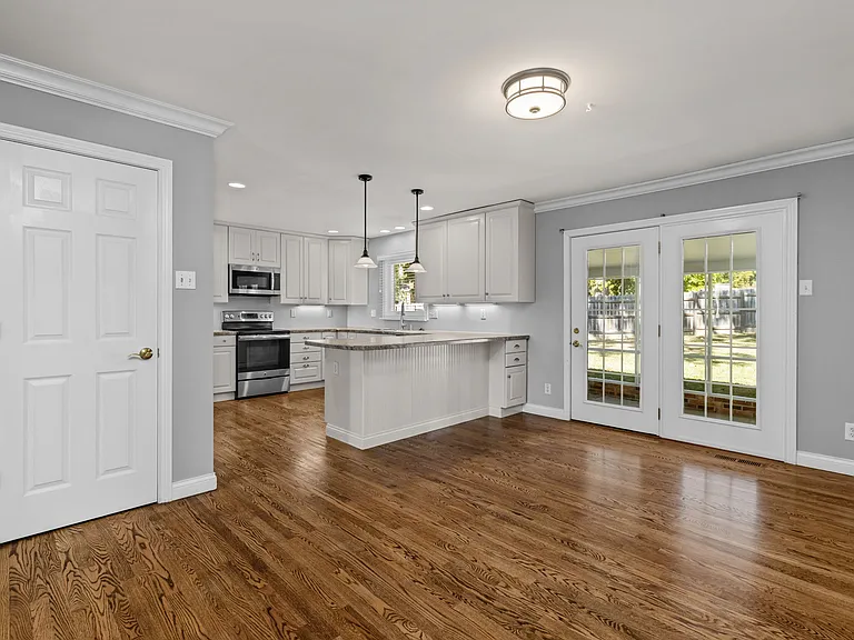 2332 Cleek Ct — Photo 18
