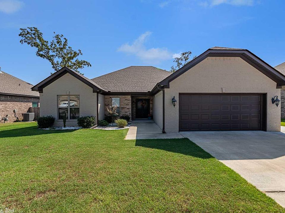 1st image of 9417 Oak Forest Ln