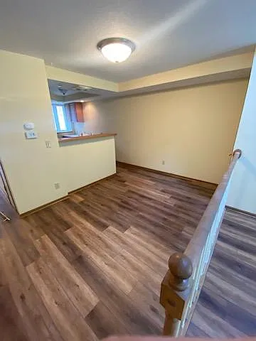 2 bed, 920 sqft, $1,300 — Photo 3