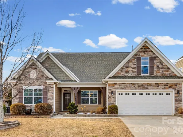 3043 Burgess Dr, Lancaster, SC 29720