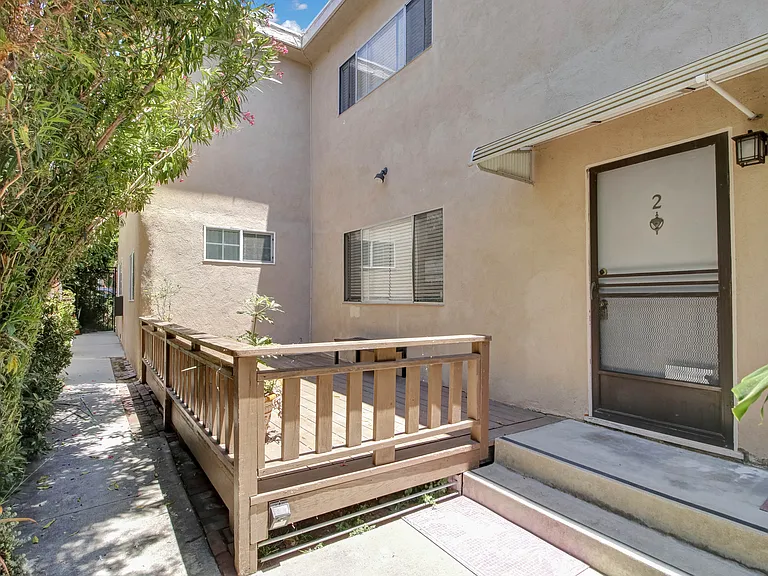 1452 Berkeley St #2 — Photo 21
