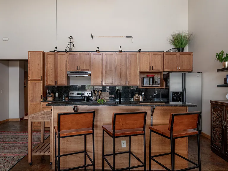 2715 Blake St #204 — Photo 3