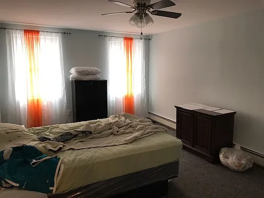 Rented by Premier Metro Realty Corp | media 14