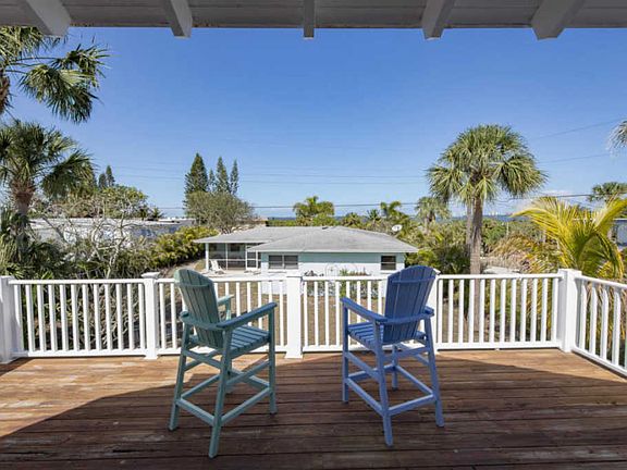 2nd image of 1276 NE Oceanview Cir