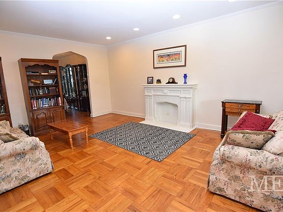 5th image of 2250 E 27th St