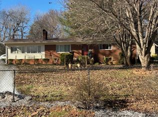 706 Winterfield Rd, Statesville, NC 28677