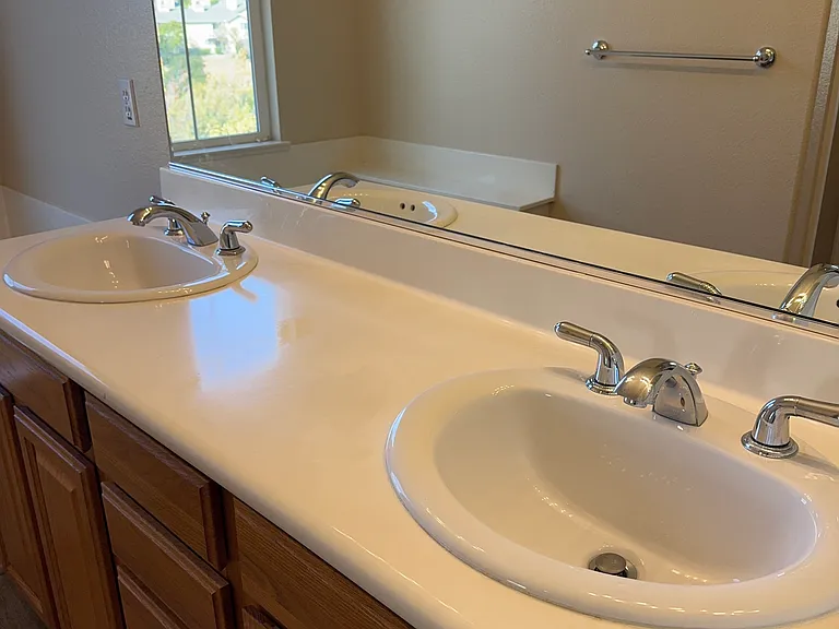 1084 Cottage Ln — Photo 34