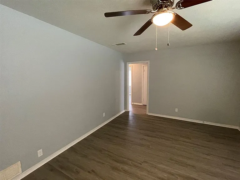 5736 Aton Ave — Photo 9