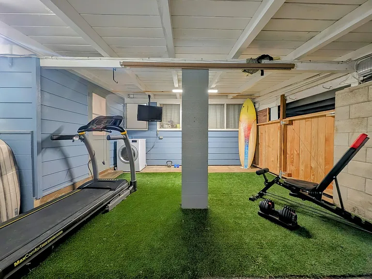 2567 California Ave — Photo 4
