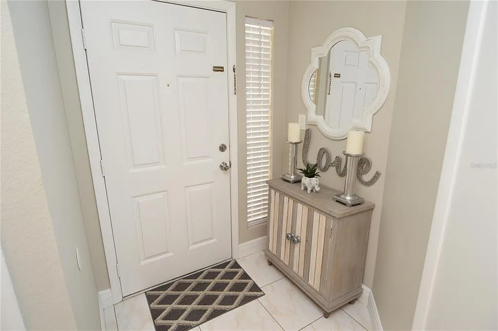 1 bed, 1.0 bath, 822 sqft, $2,000 — Photo 3
